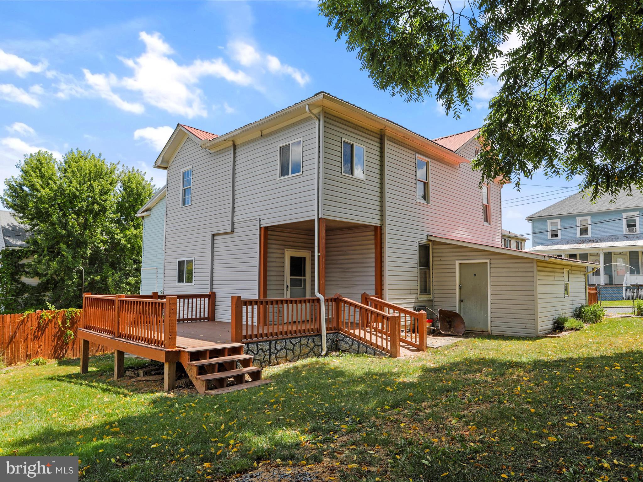 WEST END - Residential