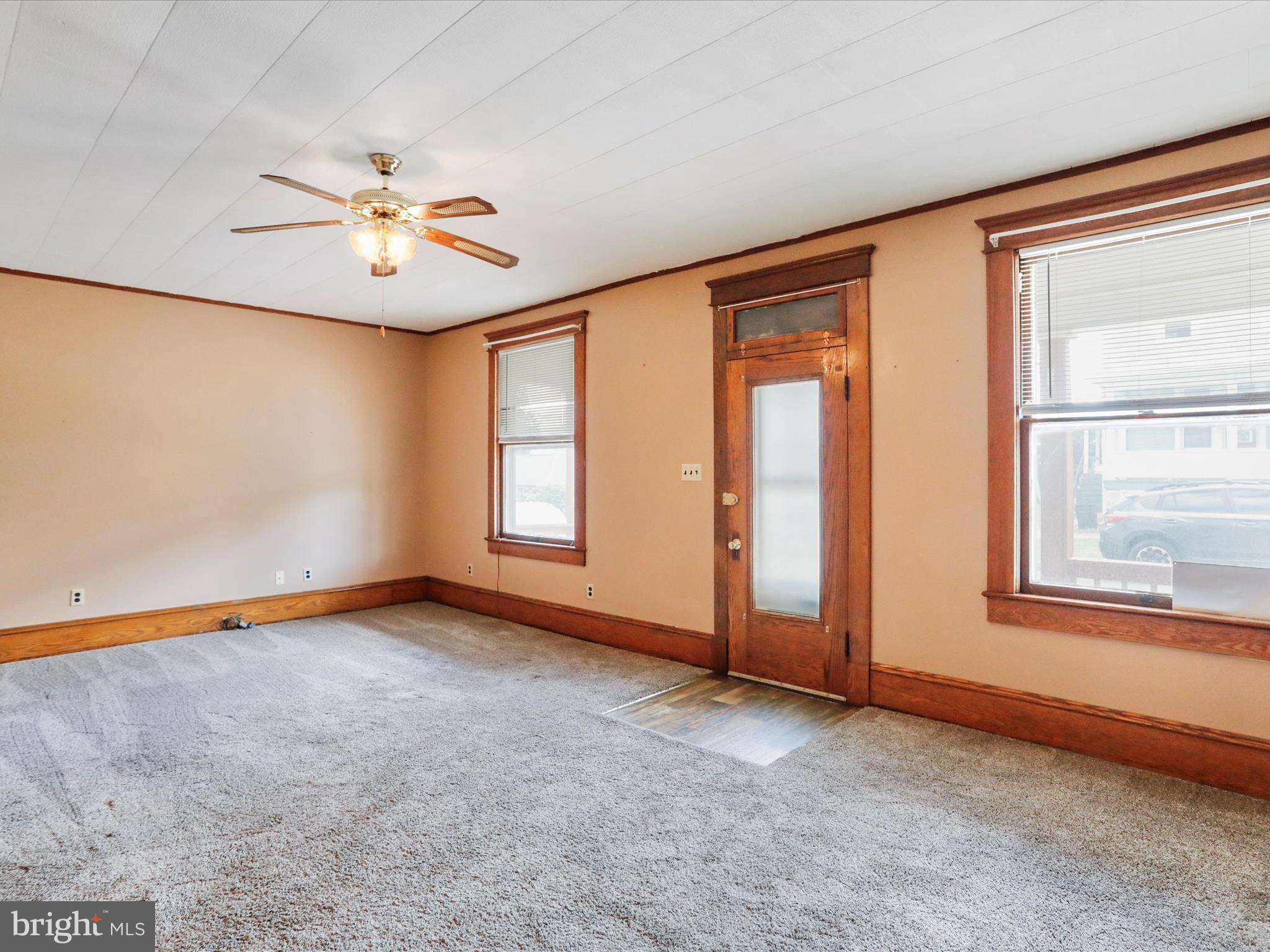 WEST END - Residential