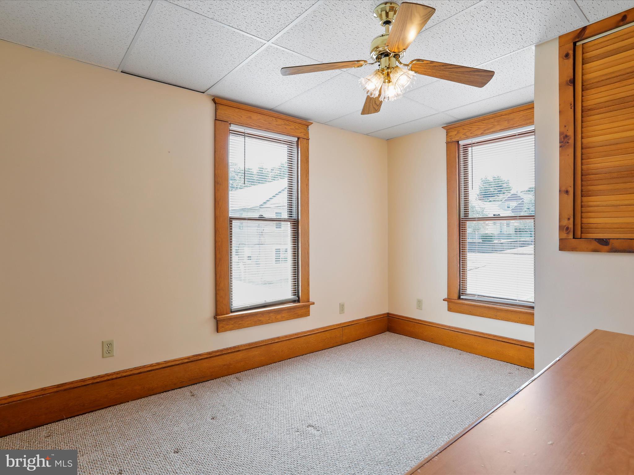 WEST END - Residential