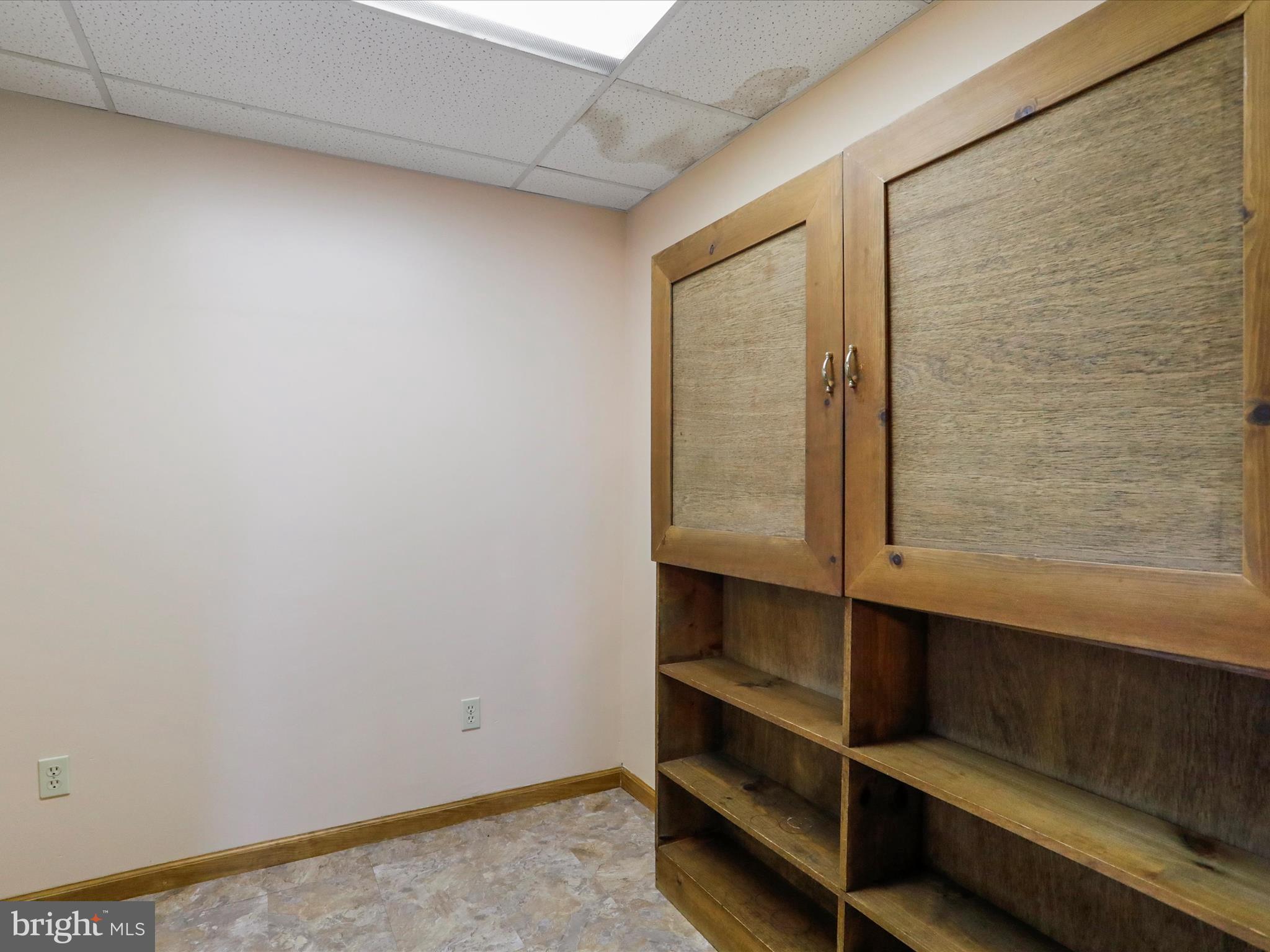 WEST END - Residential