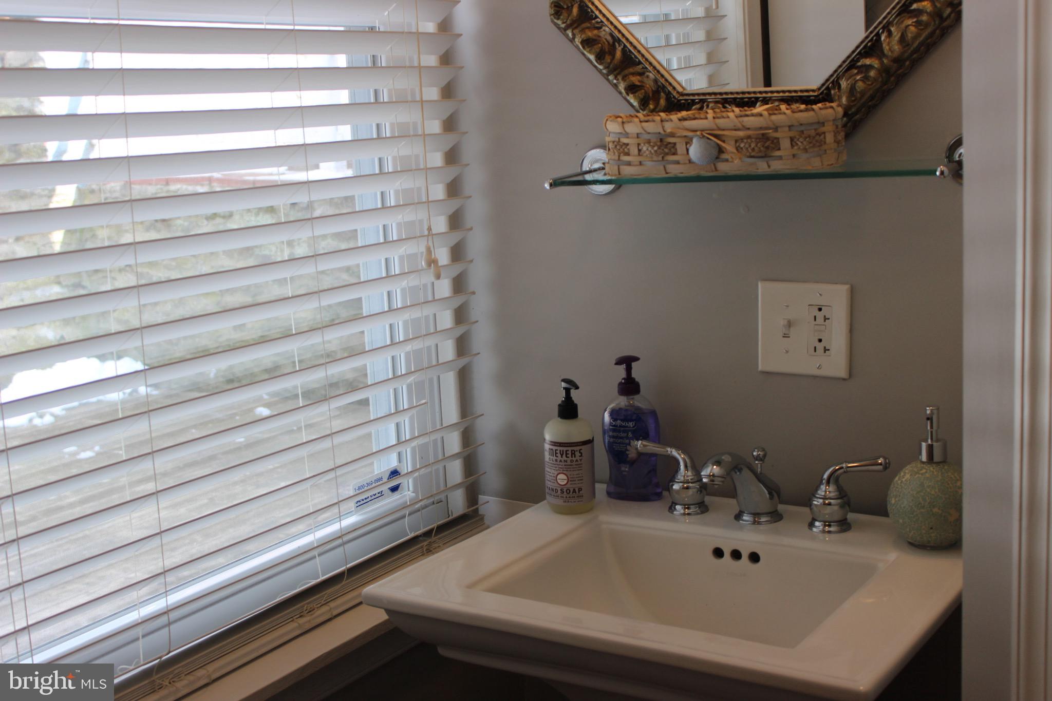 MANAYUNK - Residential Lease