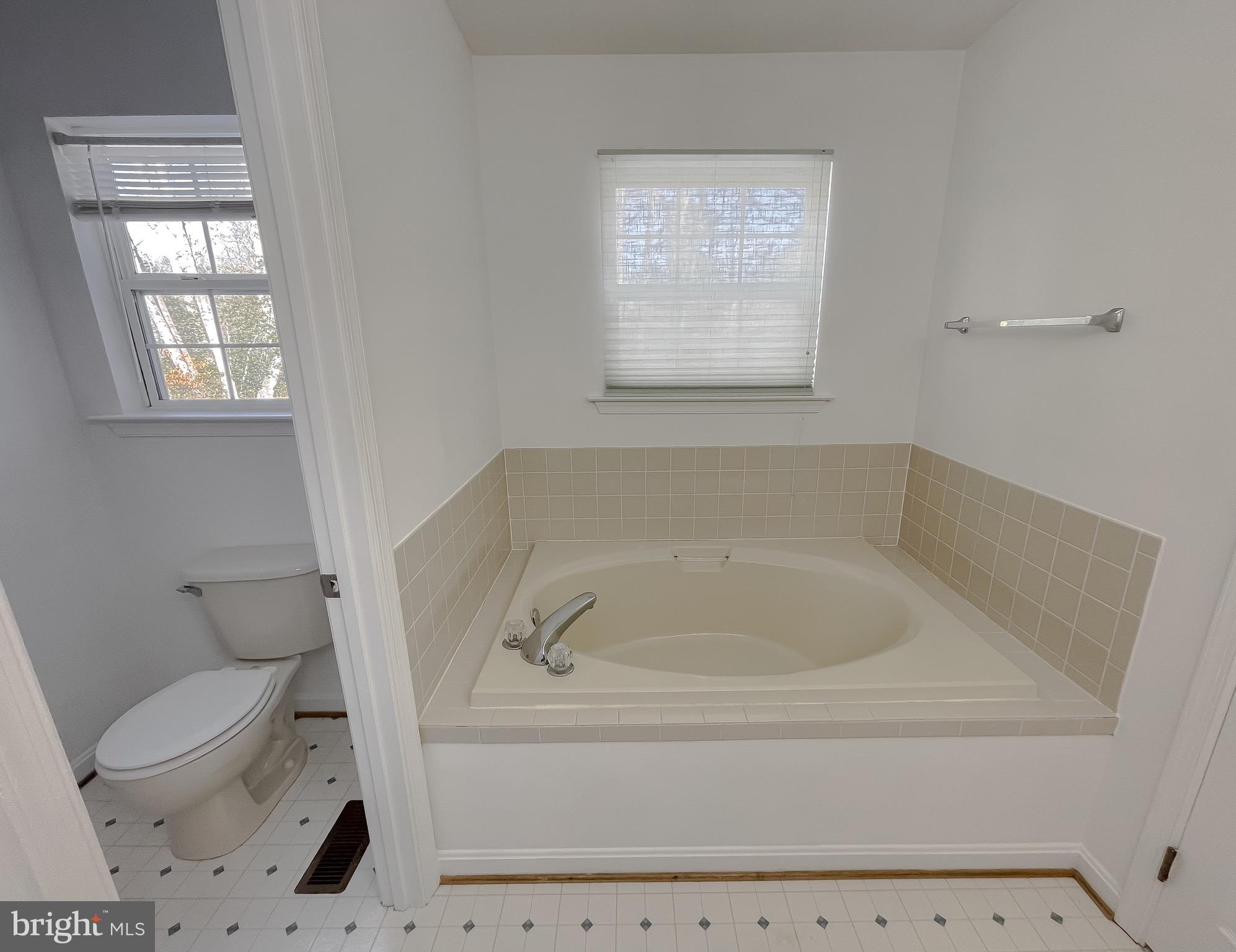 CHESAPEAKE HEIGHTS - Residential