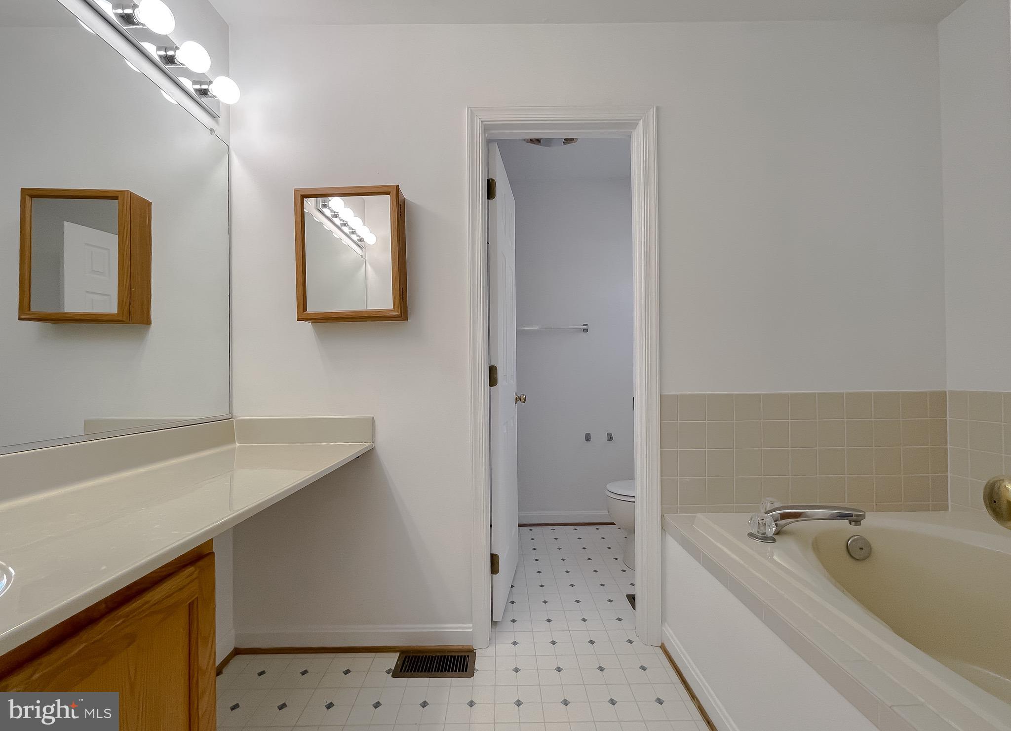 CHESAPEAKE HEIGHTS - Residential