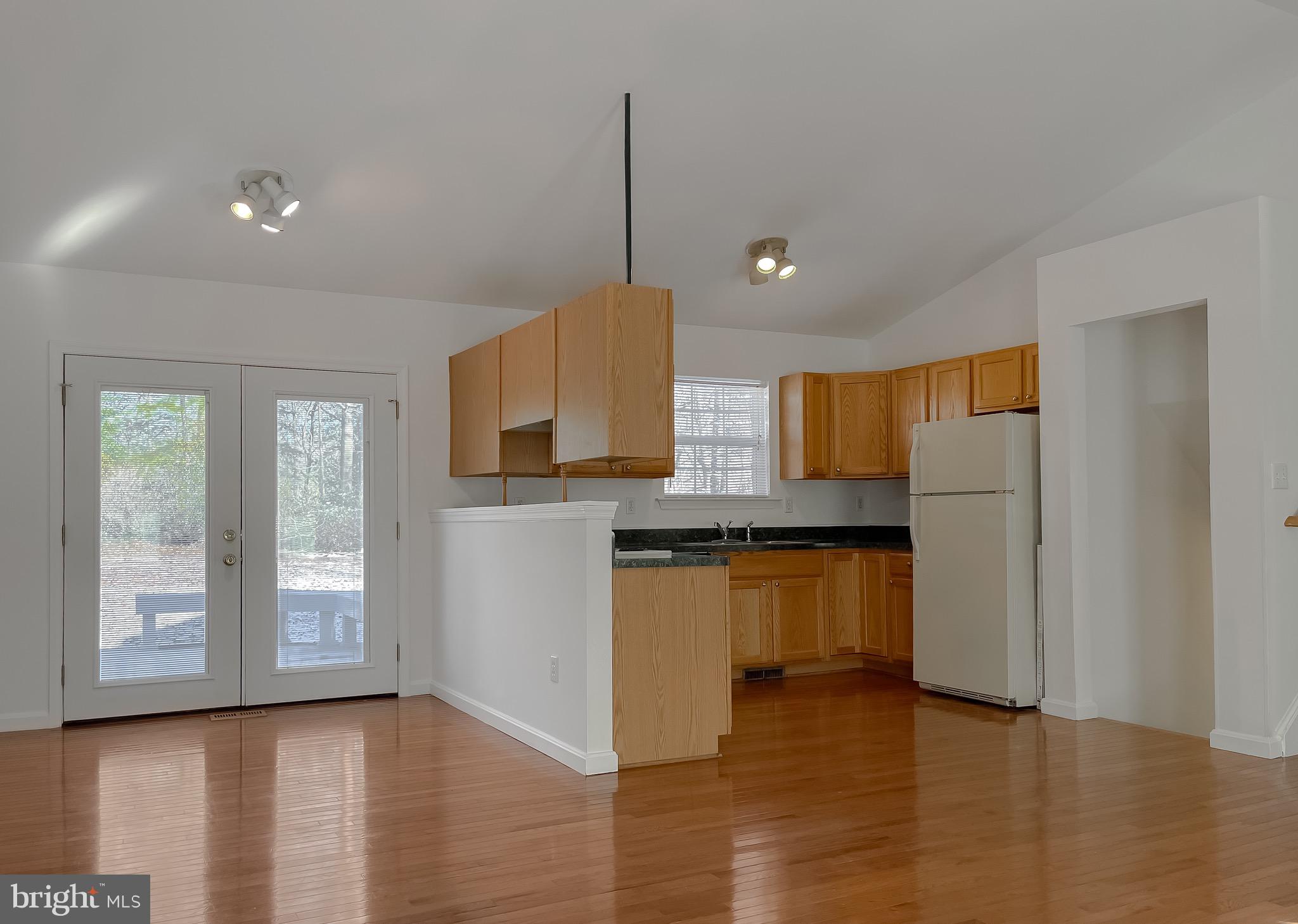 CHESAPEAKE HEIGHTS - Residential