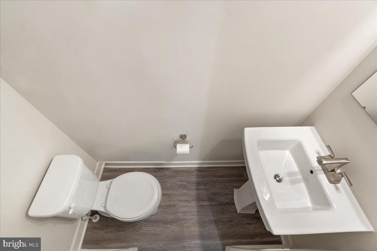 LAKE LINGANORE - Residential