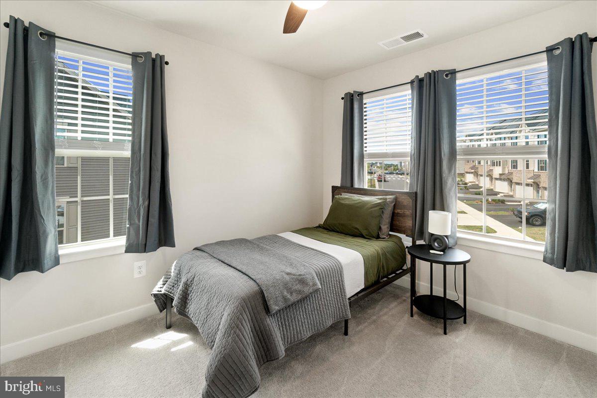 LAKE LINGANORE - Residential