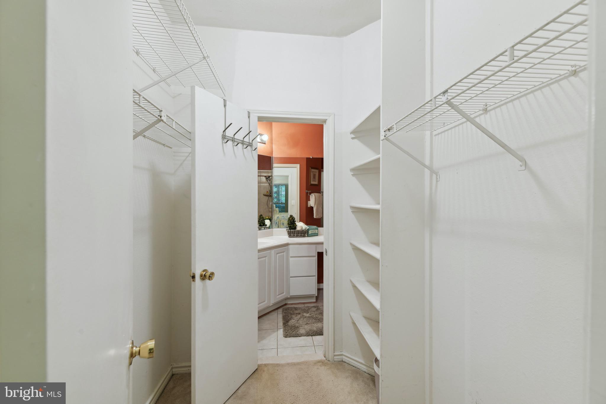 PENDERBROOK SQUARE CONDOMINIUMS - Residential