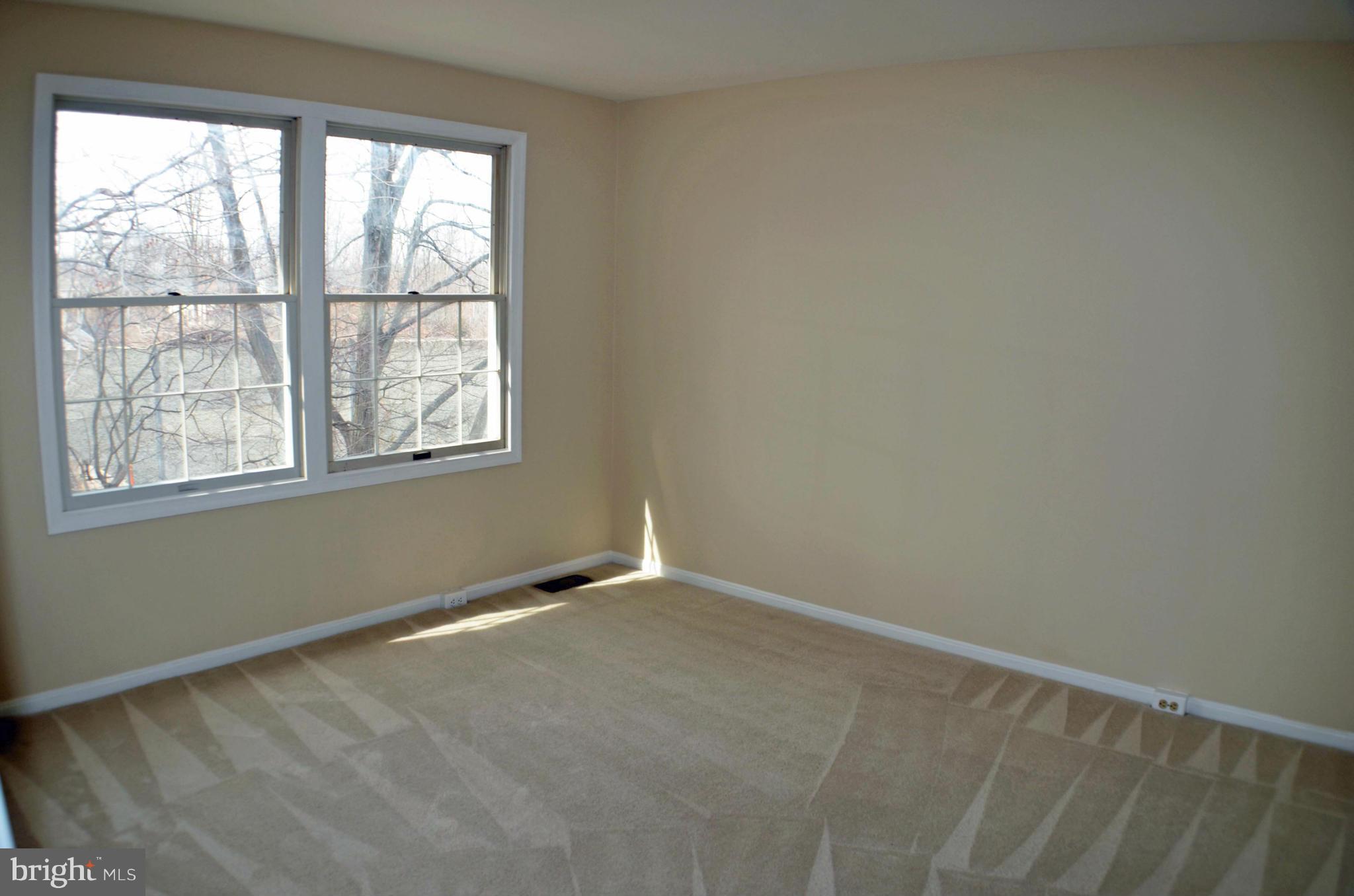 FOX MILL ESTATES - Residential