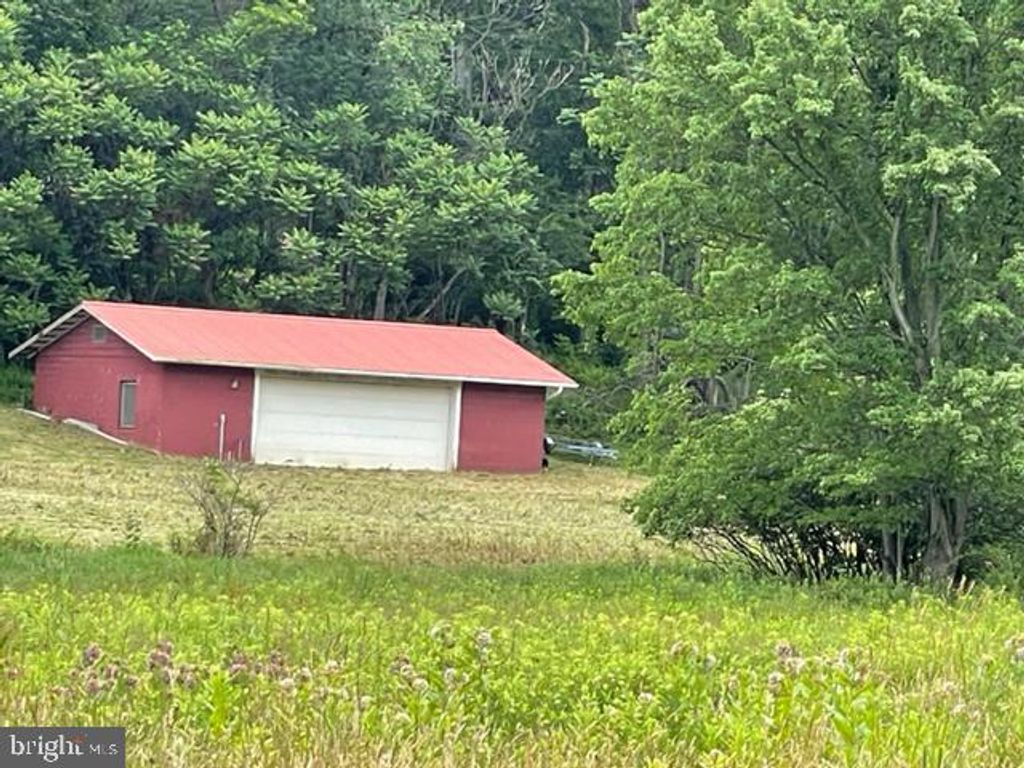Photo of 4790 Stiegel Pike, NEWMANSTOWN, PA 17073 (MLS # PALN2023244)