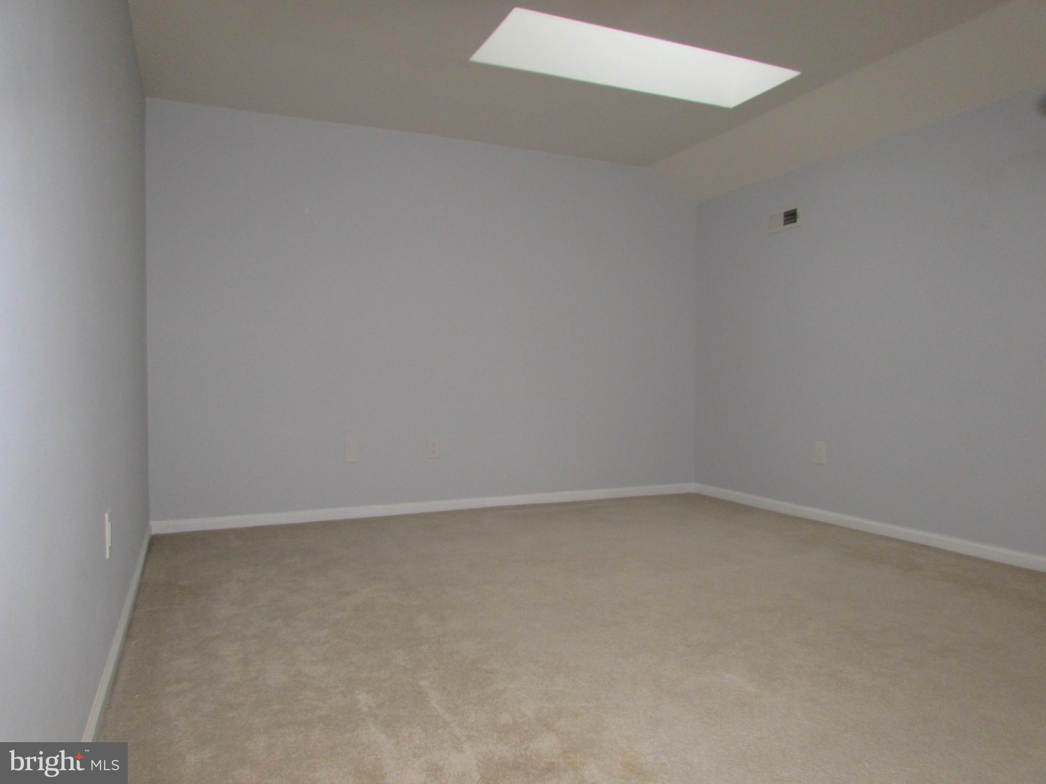 MAKEFIELD GLEN - Residential Lease