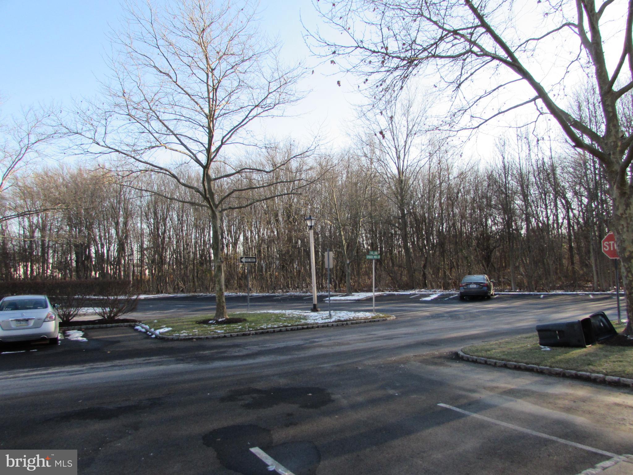 MAKEFIELD GLEN - Residential Lease