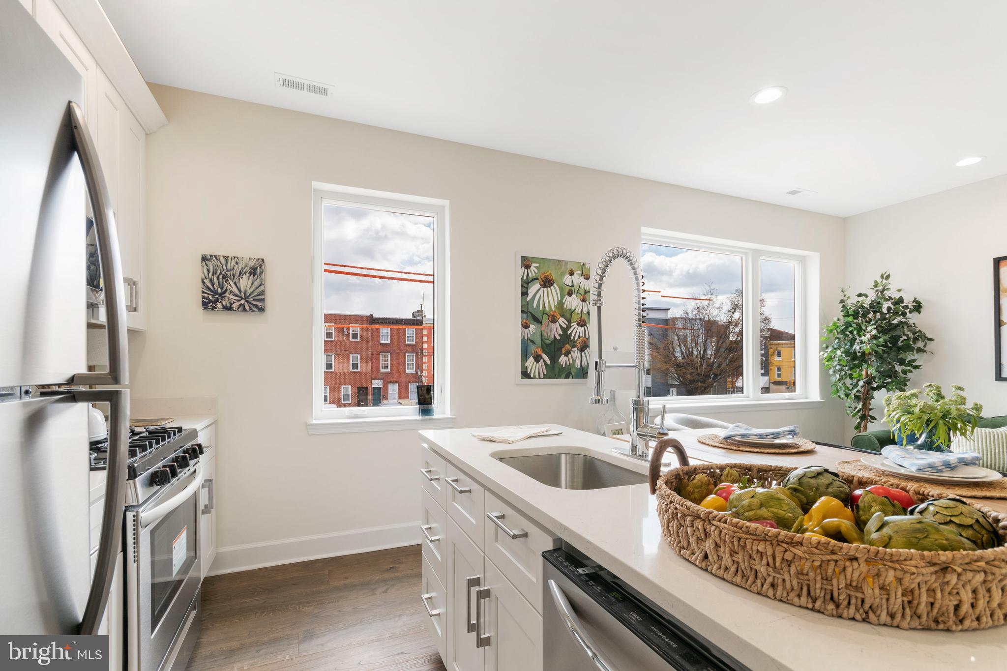 NORRIS SQUARE - Residential