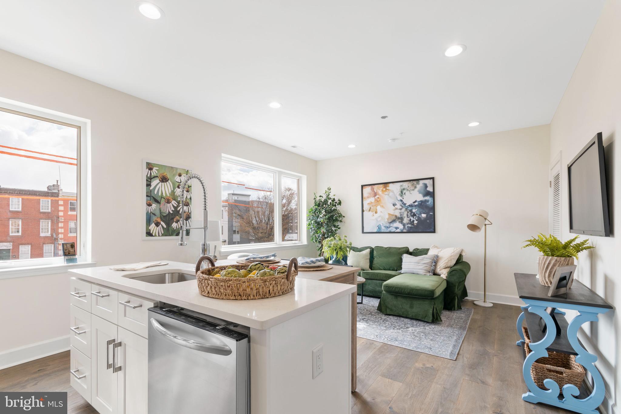 NORRIS SQUARE - Residential