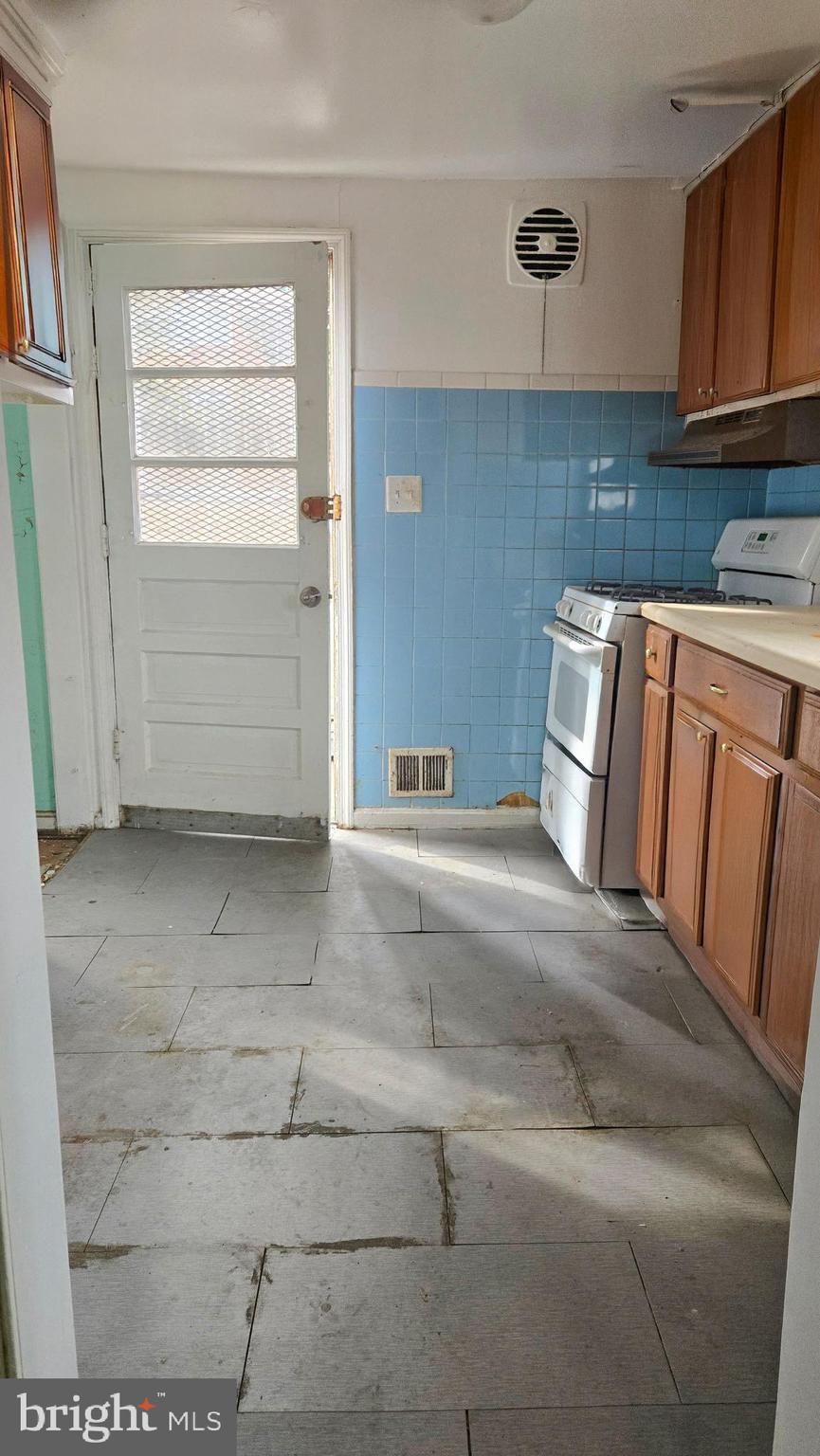 OXON RUN HILLS - Residential