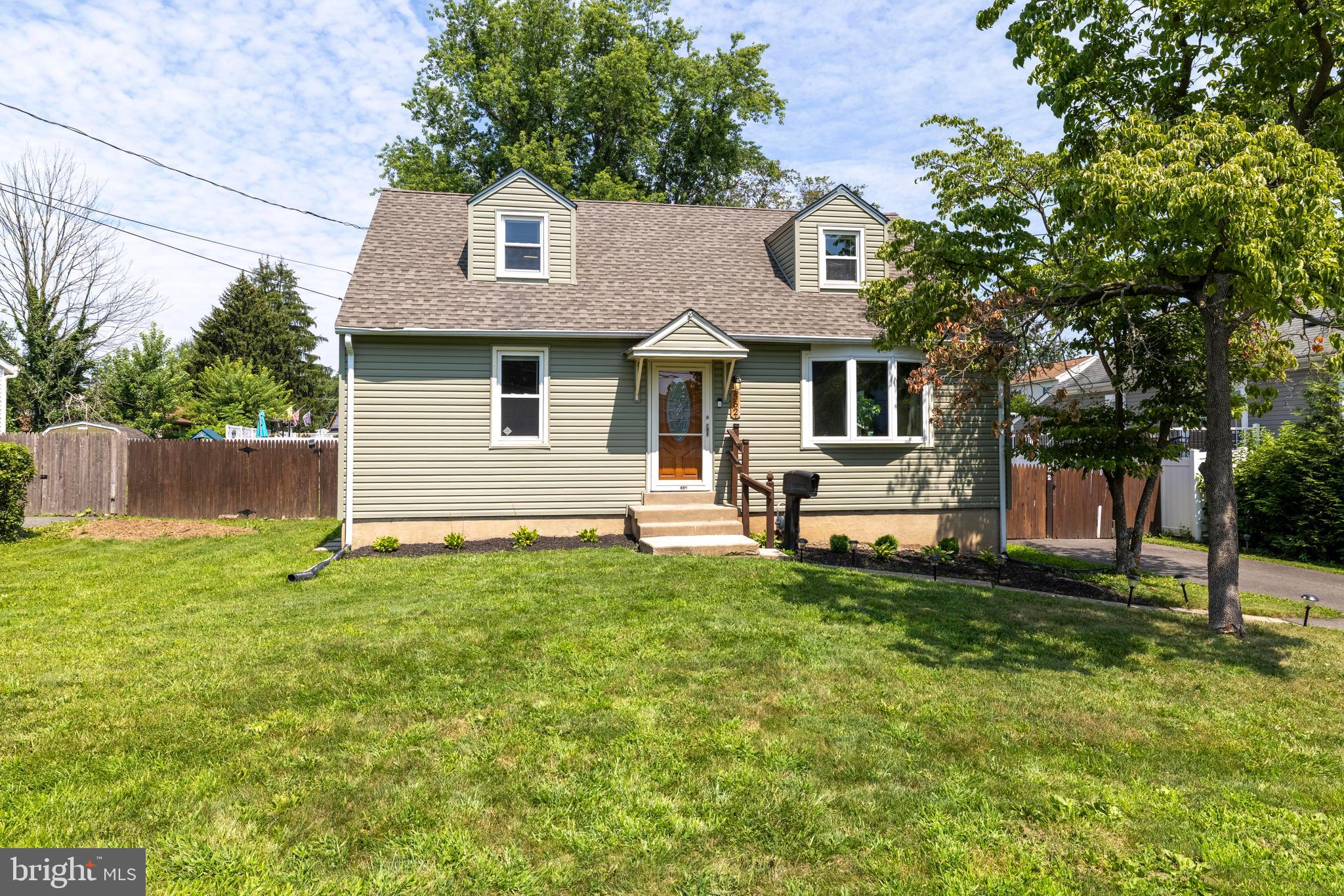 Welcome to this charming and well-cared-for 4-bedroom, 1-bath Cape Cod home nestled in the highly sought-after Hatboro-Horsham School District. Offering flexible living space, this inviting residence provides the perfect blend of comfort and convenience in a fantastic location.
The main level features a bright and welcoming living room that flows seamlessly into a large eat-in kitchen, complete with ample cabinet space and room for a full-sized table. Two bedrooms and a beautifully updated full bath on the first floor create a comfortable option for convenient one-level living.
Upstairs, you’ll discover two spacious bedrooms, complemented by two hall closets that provide excellent storage and added functionality.
The unfinished basement includes a laundry area and plenty of storage space, with the potential to be finished and customized to fit your lifestyle.
Step outside to a large fenced-in rear yard featuring a storage shed and patio—perfect for relaxing afternoons, outdoor gatherings, or gardening.
Situated just minutes from schools, parks, shopping, dining, and the PA Turnpike. Schedule your private showing today!