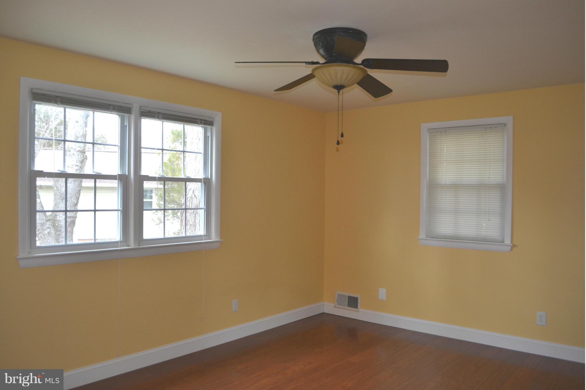 COUNTRY CLUB VIEW - Residential Lease