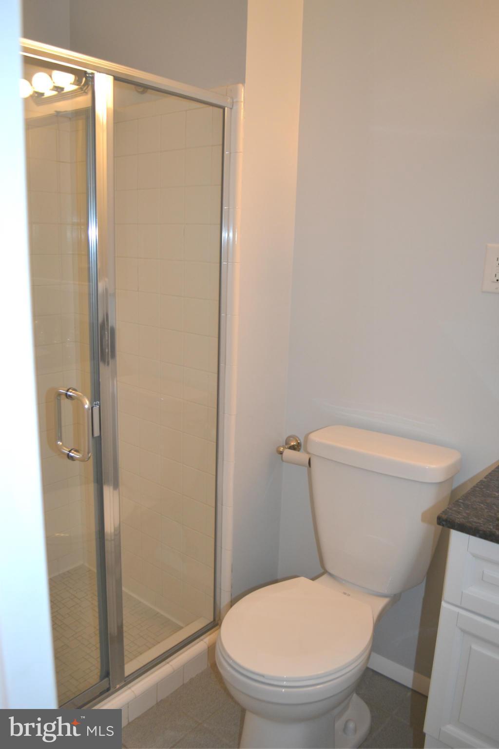 COUNTRY CLUB VIEW - Residential Lease