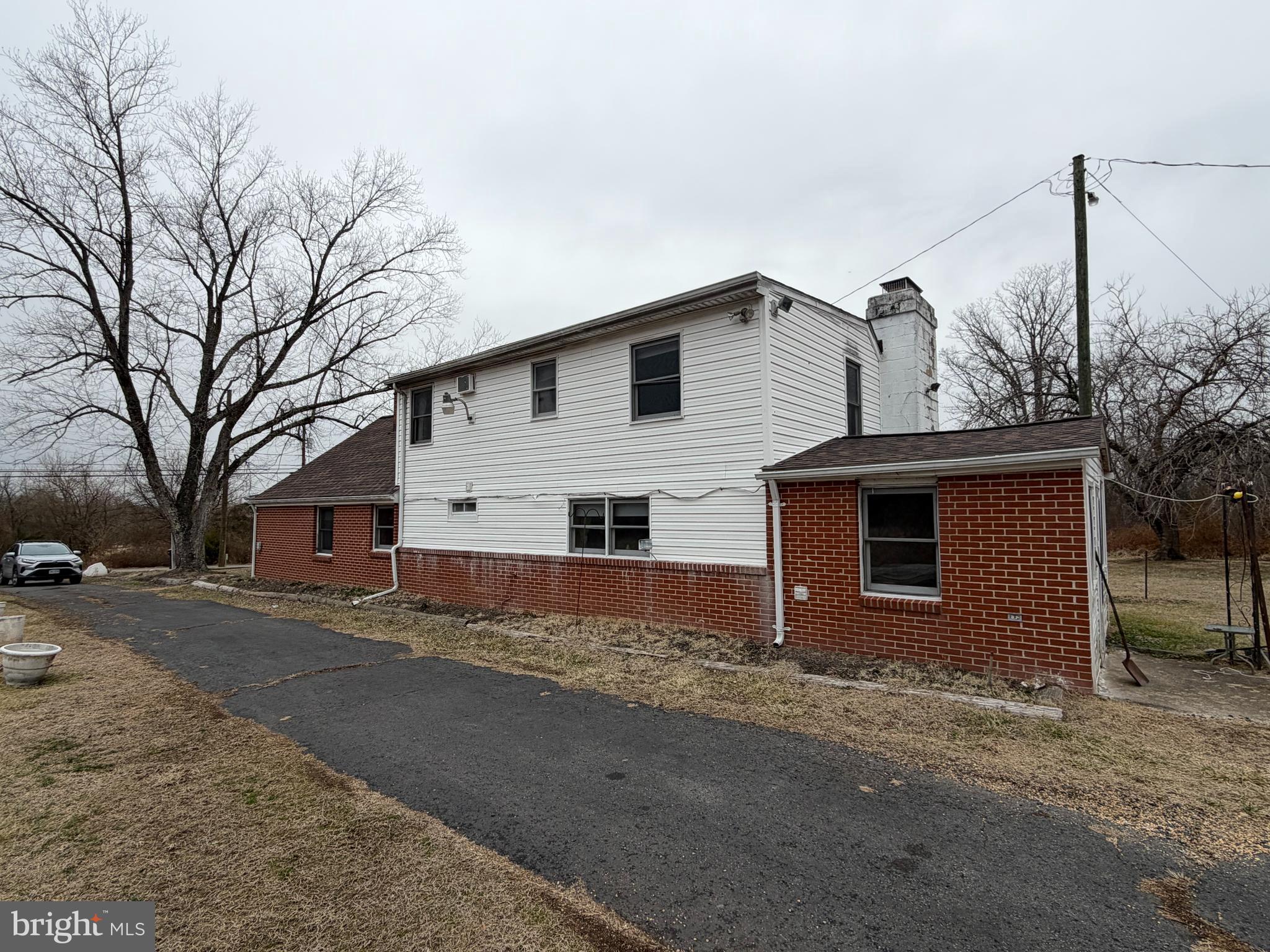 9163 OLD DUMFRIES ROAD