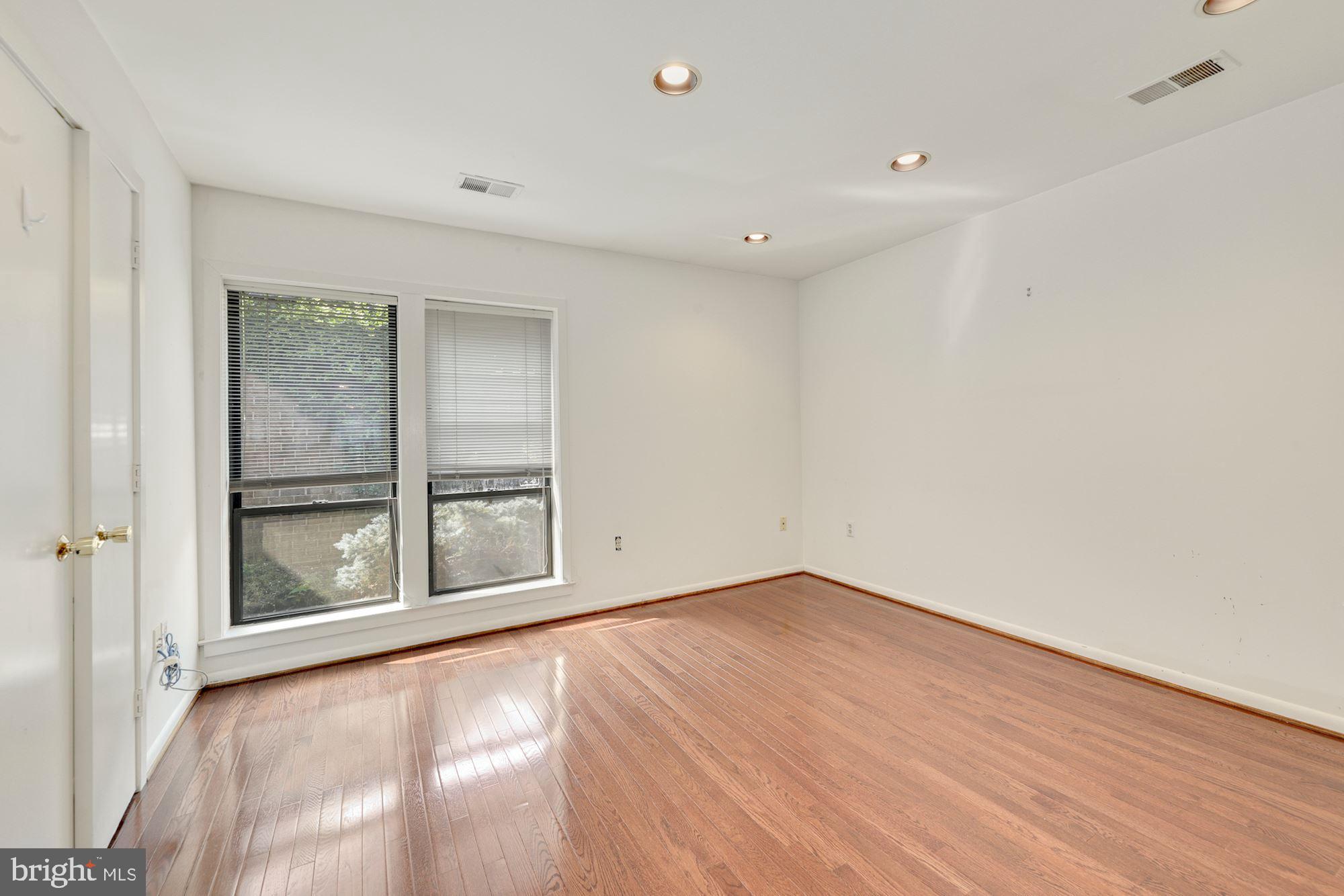 STRATHMORE PLACE - Residential