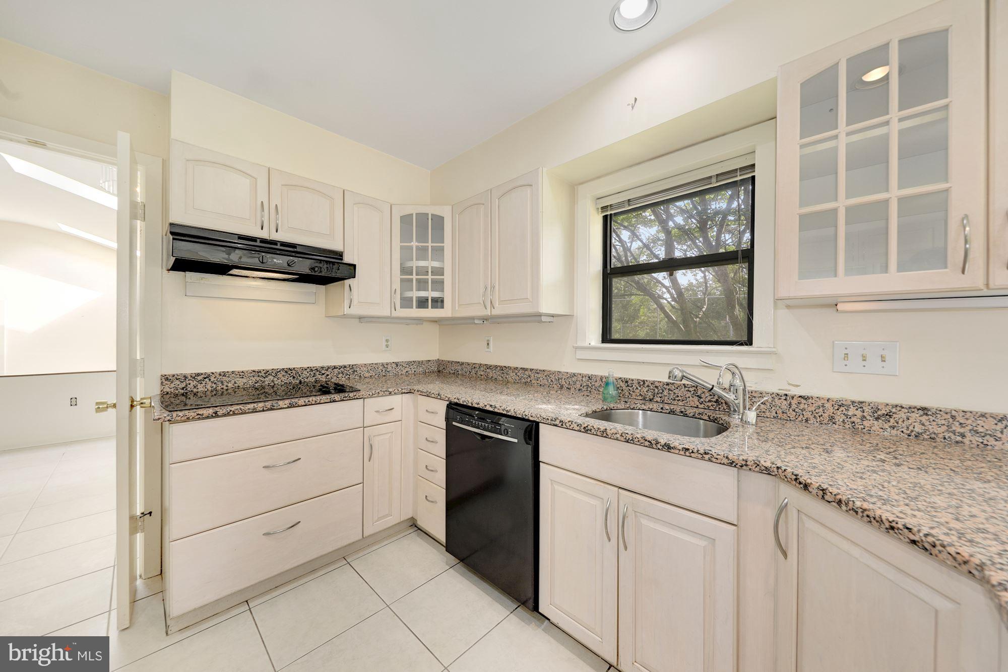 STRATHMORE PLACE - Residential