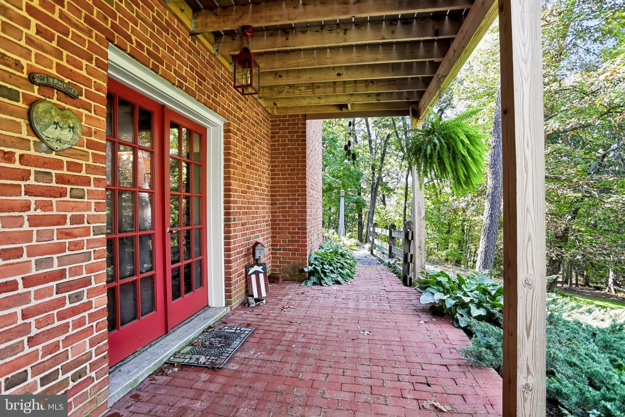 375 CLOUSER HOLLOW ROAD