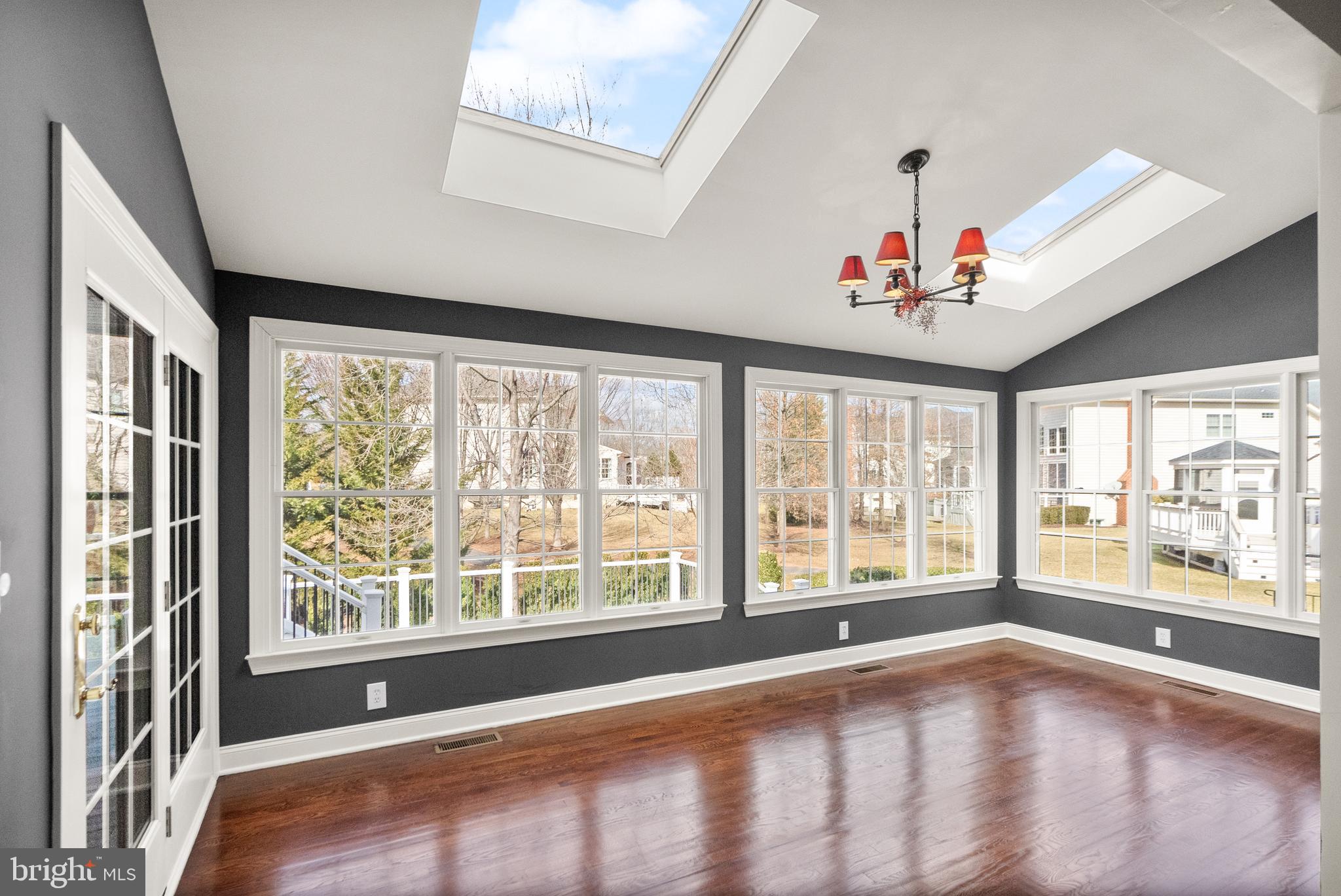 BELMONT LAND BAY - Residential