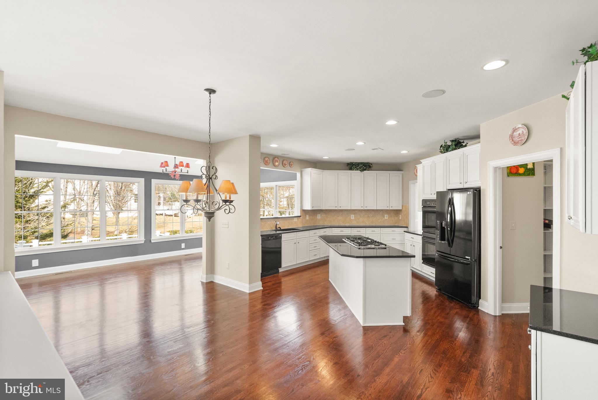 BELMONT LAND BAY - Residential