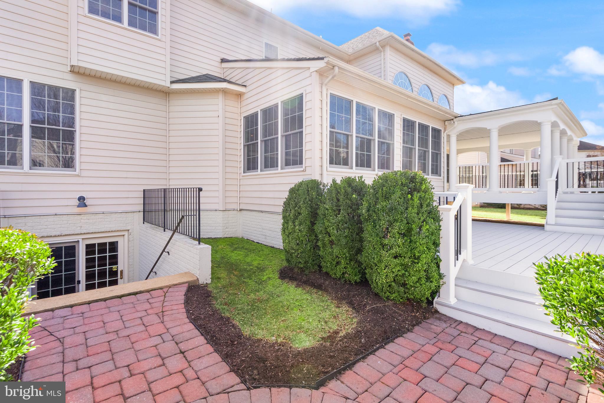 BELMONT LAND BAY - Residential