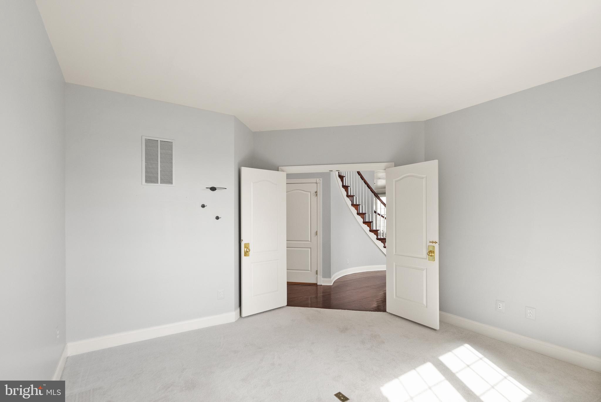 BELMONT LAND BAY - Residential