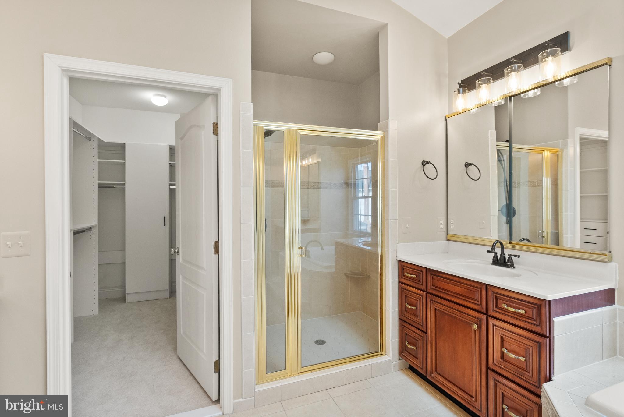 BELMONT LAND BAY - Residential