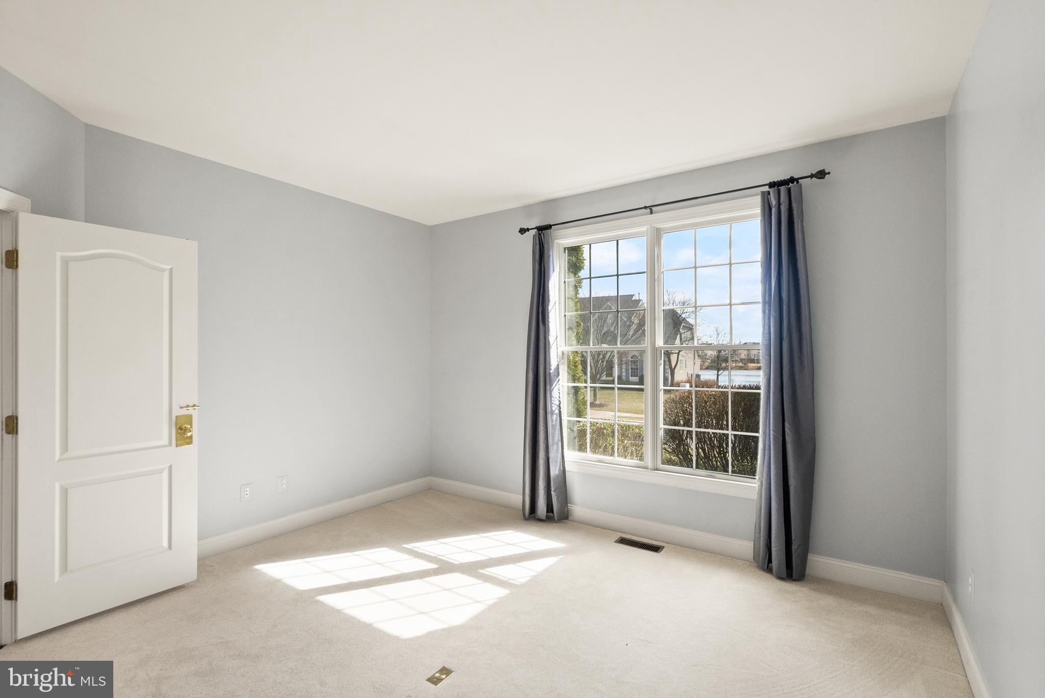 BELMONT LAND BAY - Residential