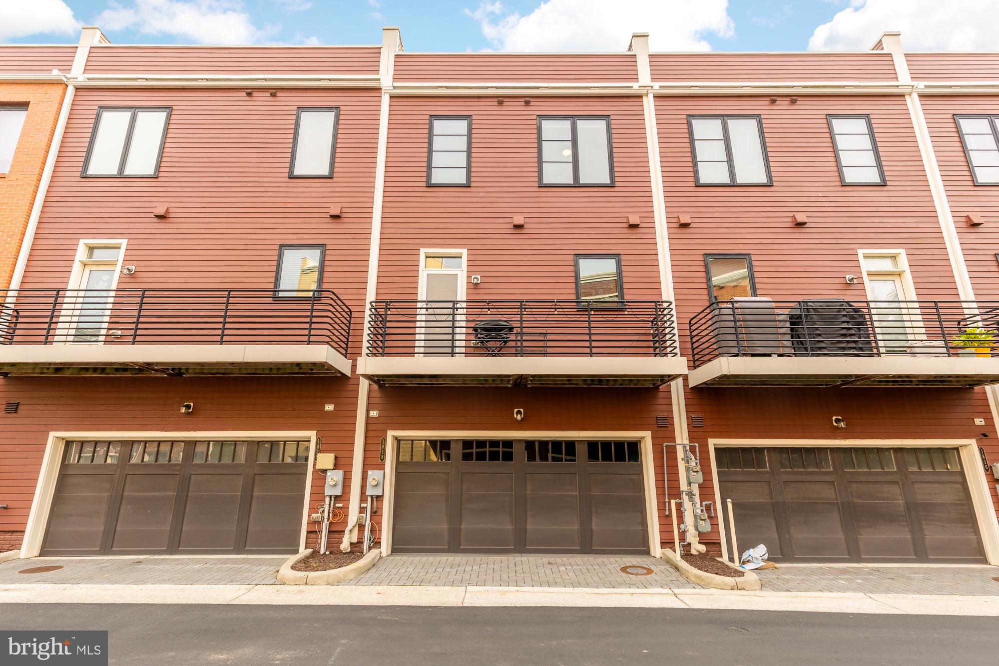 POTOMAC YARD - Residential