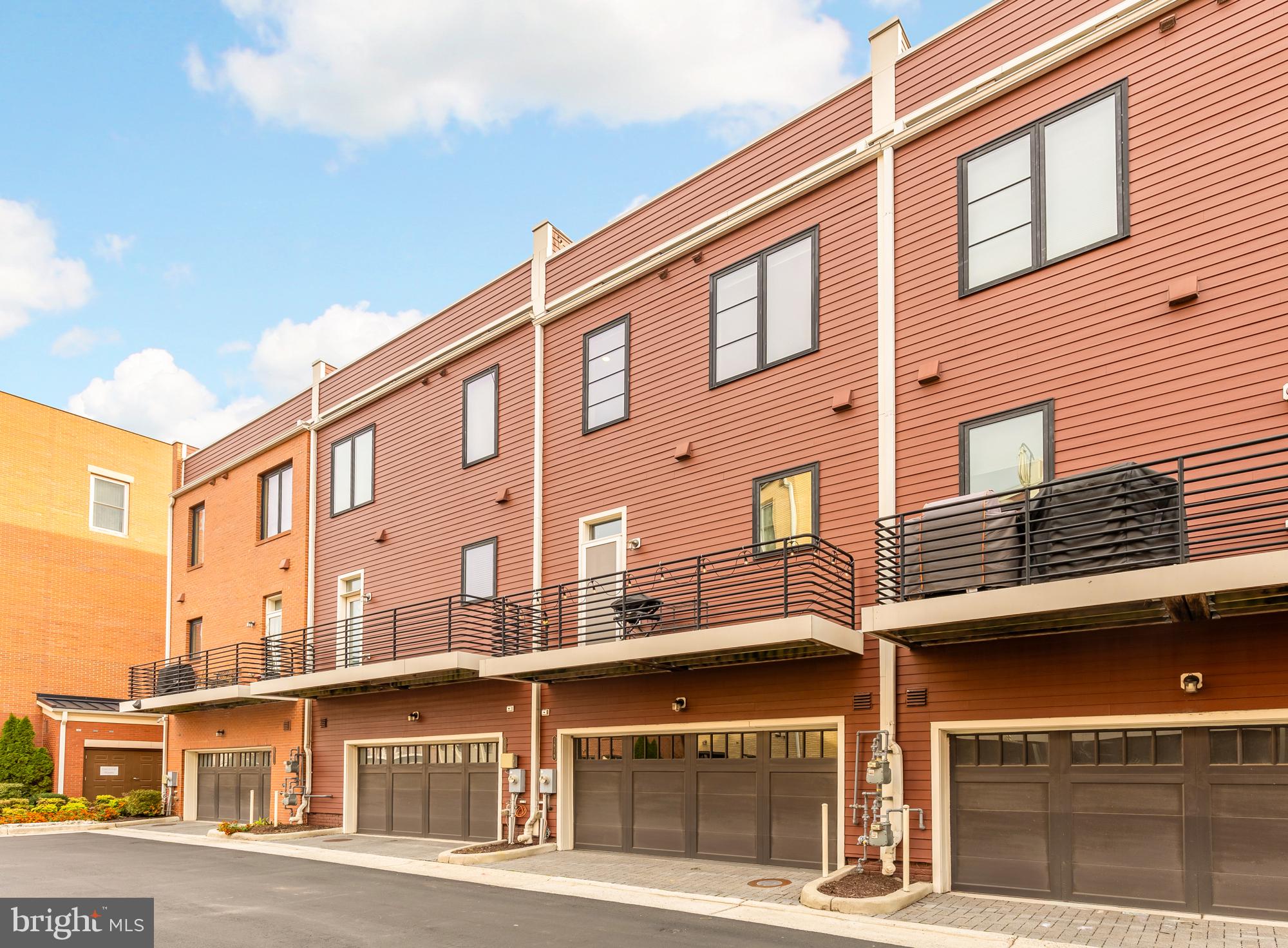 POTOMAC YARD - Residential