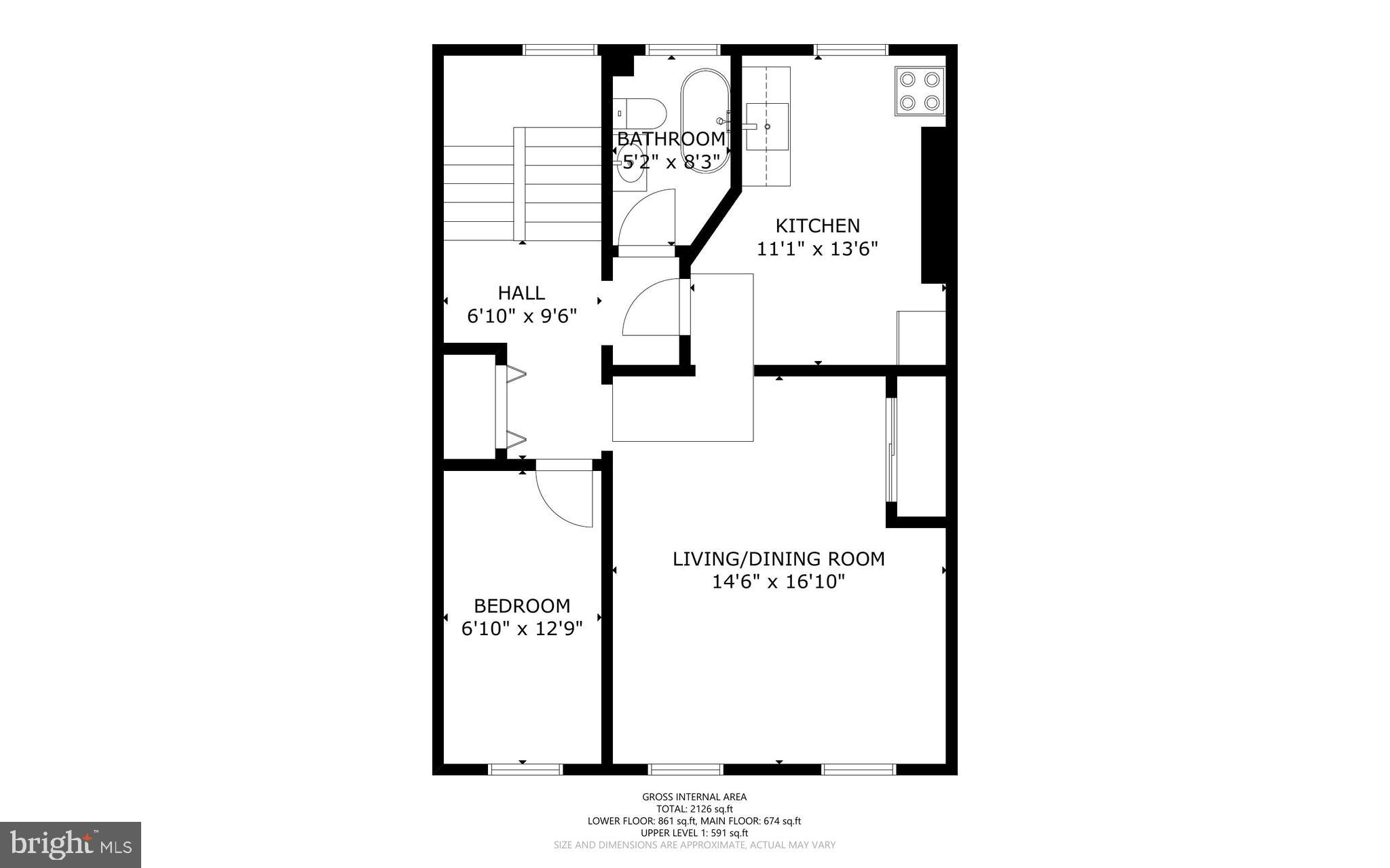 Main image without alt text