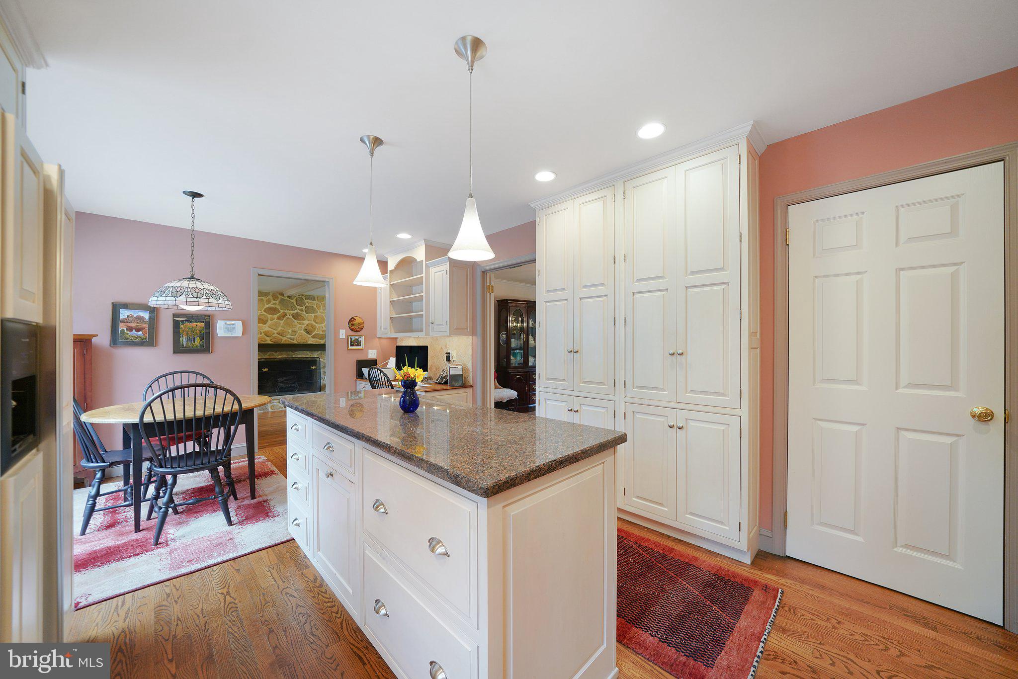 FIRETHORNE ESTATES - Residential