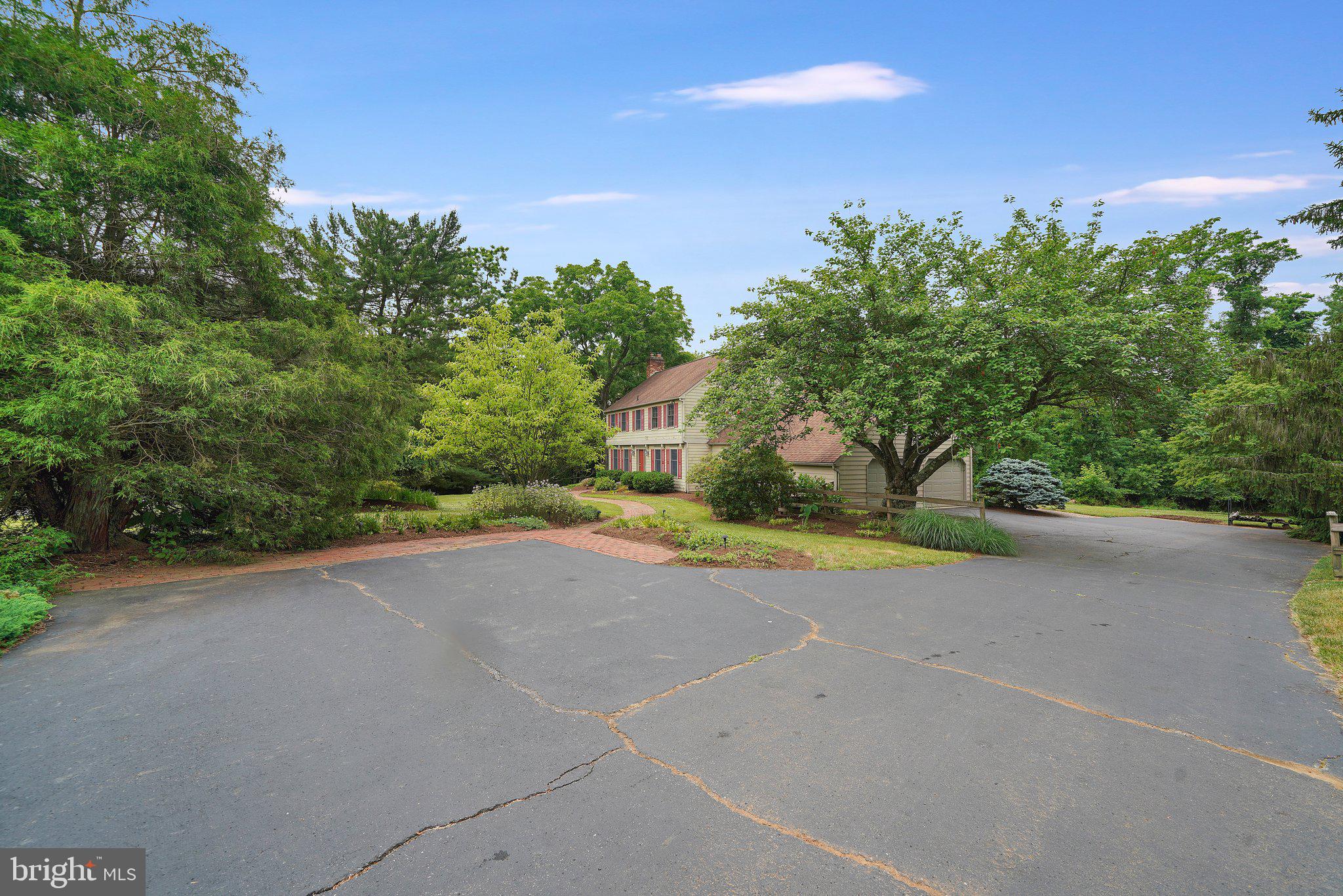 FIRETHORNE ESTATES - Residential