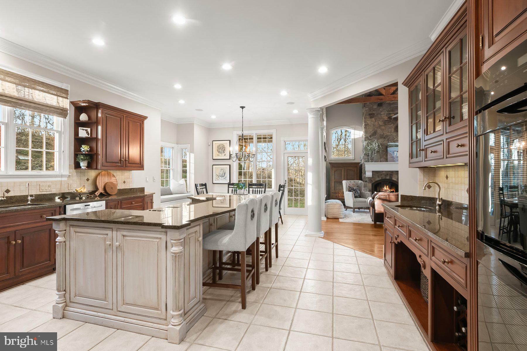 2890 HUNT VALLEY DRIVE