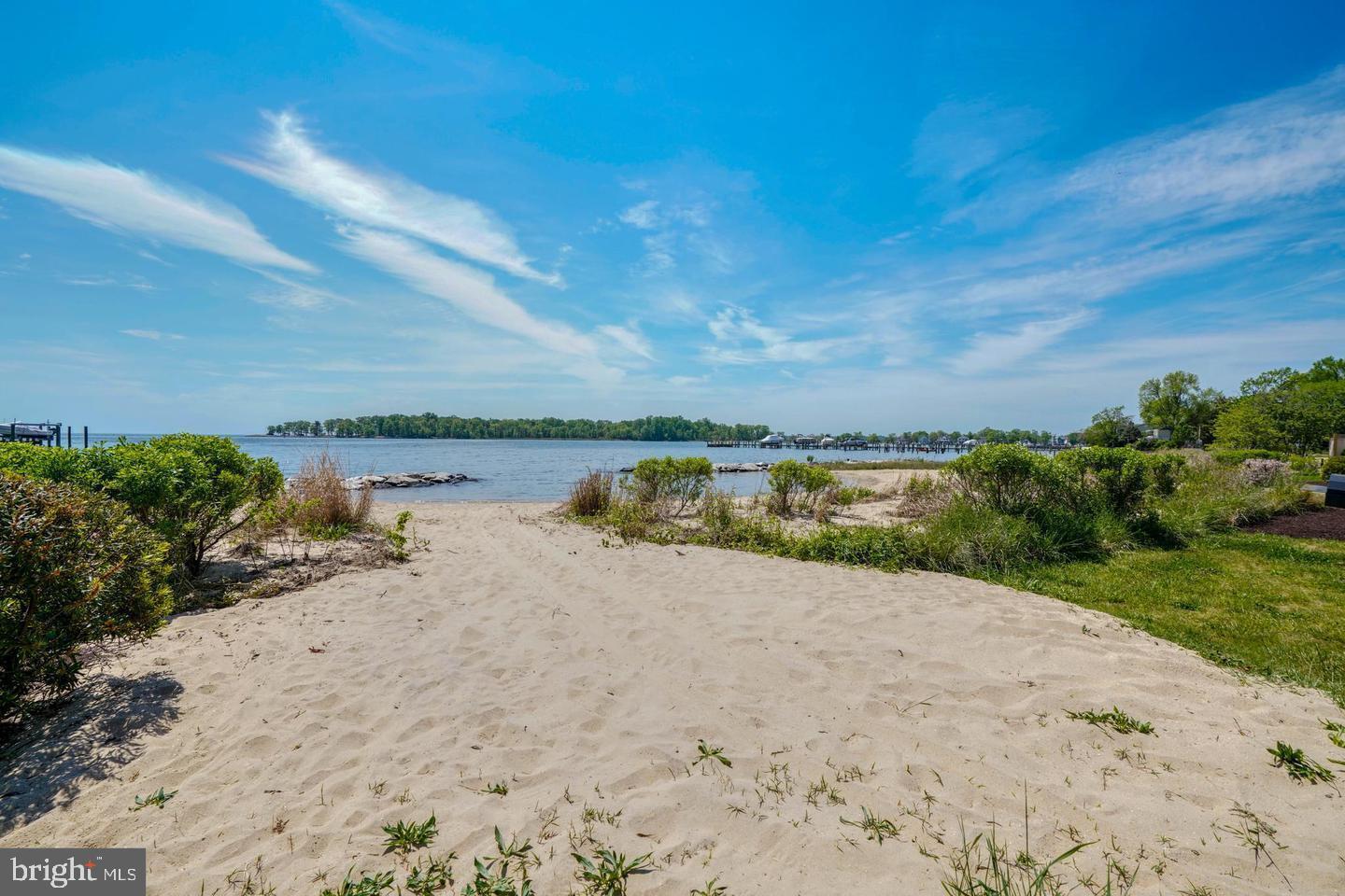 ARUNDEL ON THE BAY - Residential