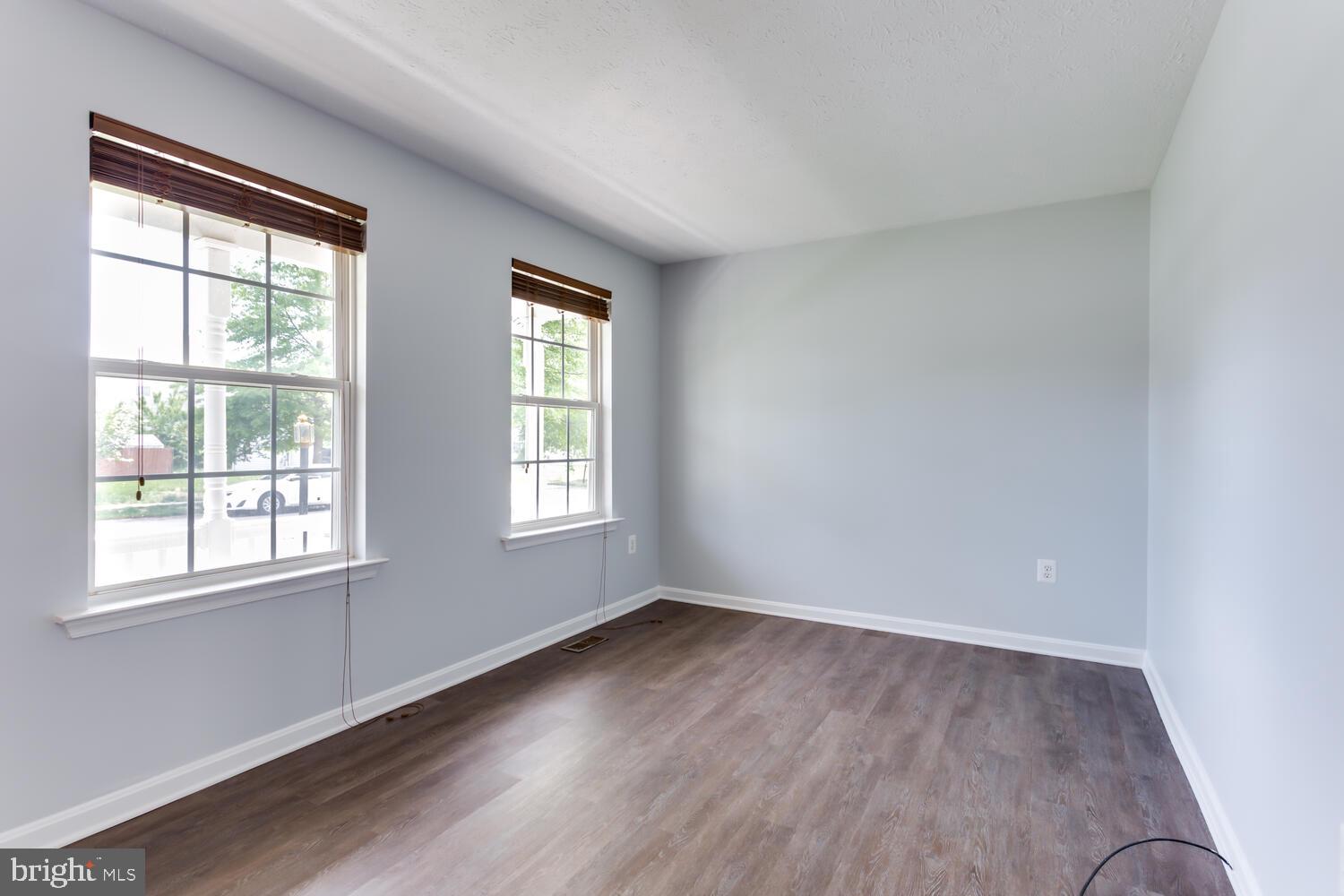 ROLLING MEADOWS SUB - Residential