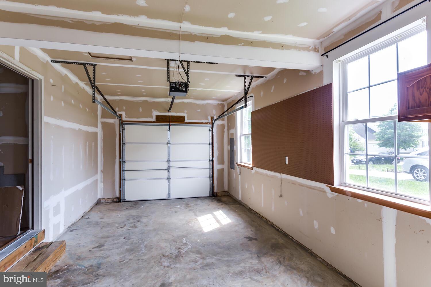 ROLLING MEADOWS SUB - Residential