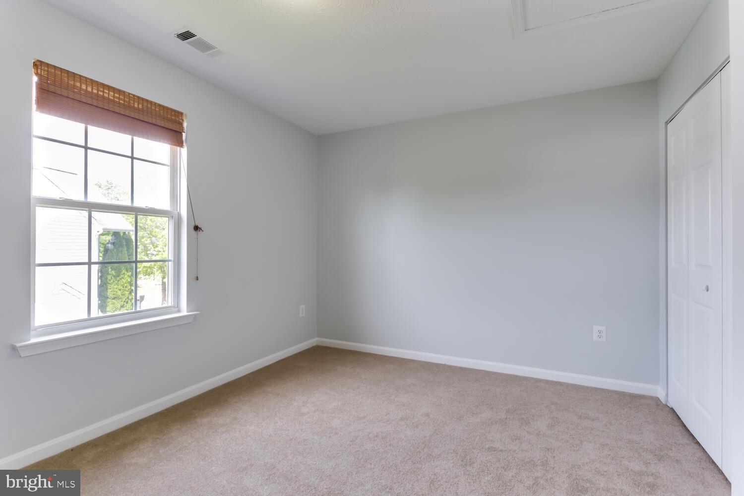 ROLLING MEADOWS SUB - Residential