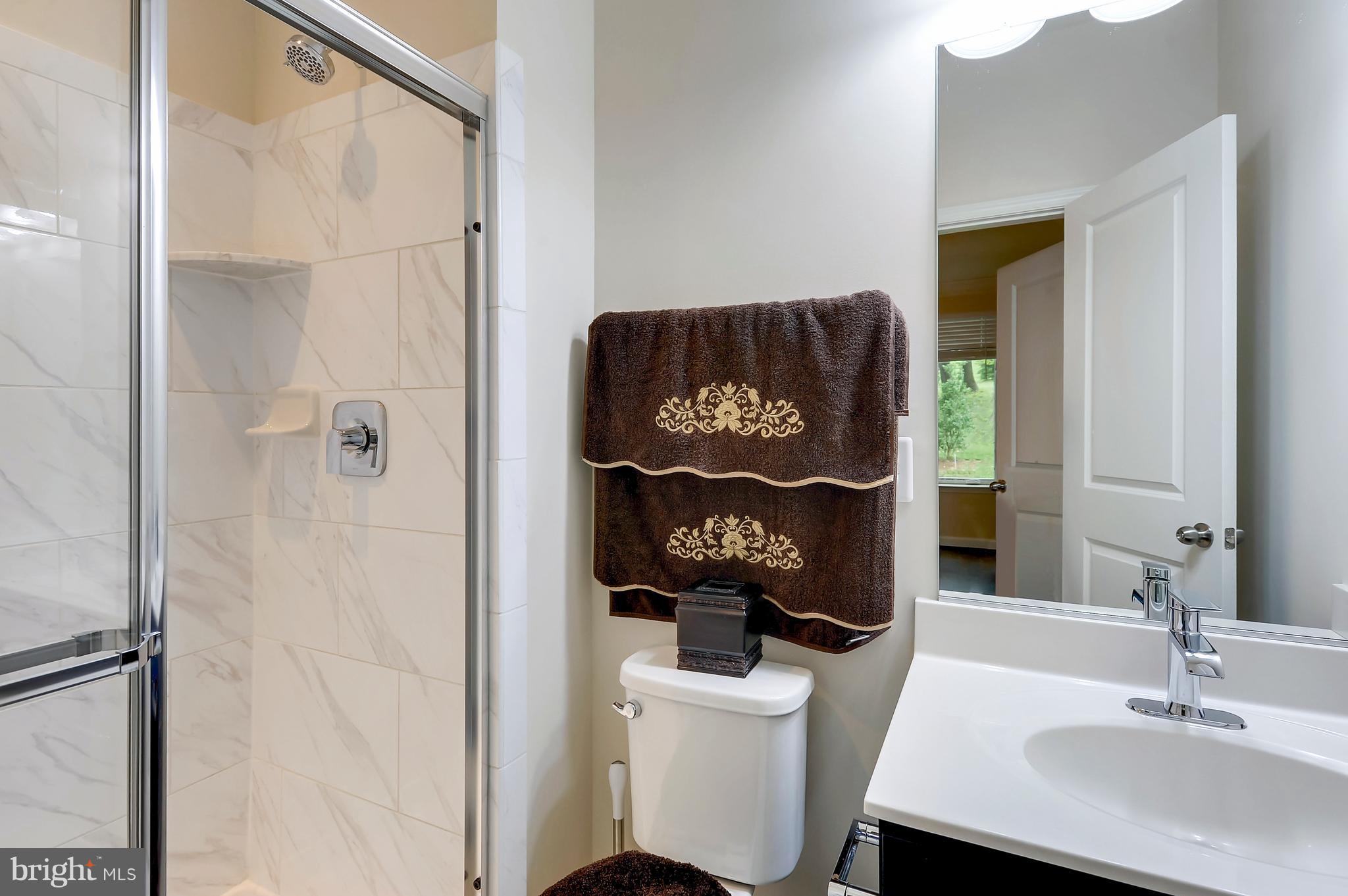 520 HARBORVIEW DRIVE