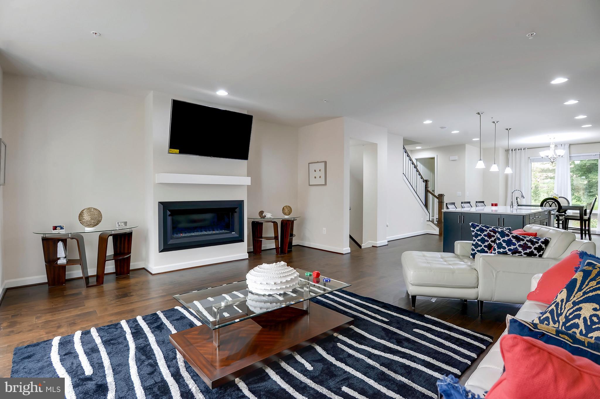 POTOMAC OVERLOOK AT NATIONAL HARBOR - Residential