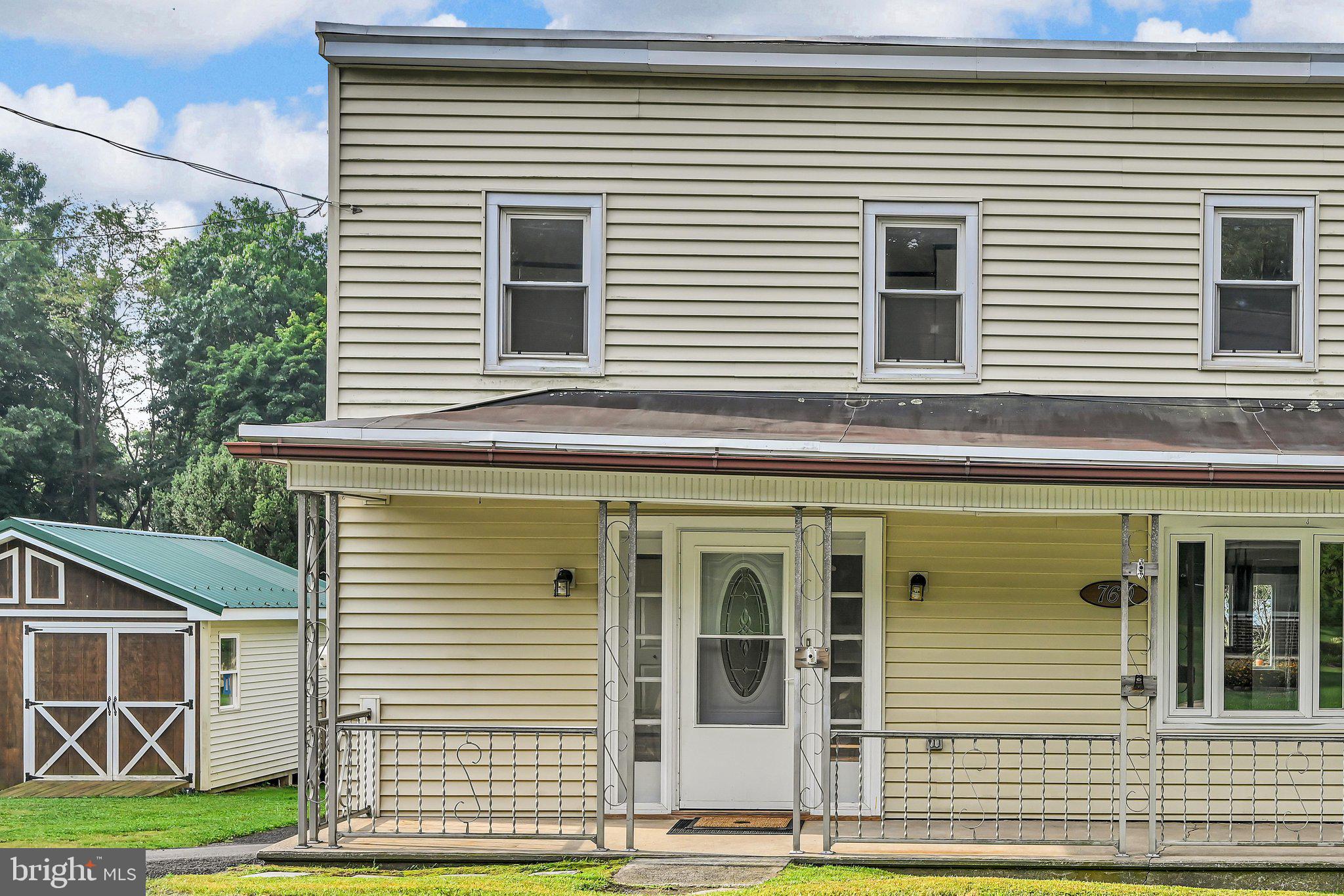 760 FOREST LANE