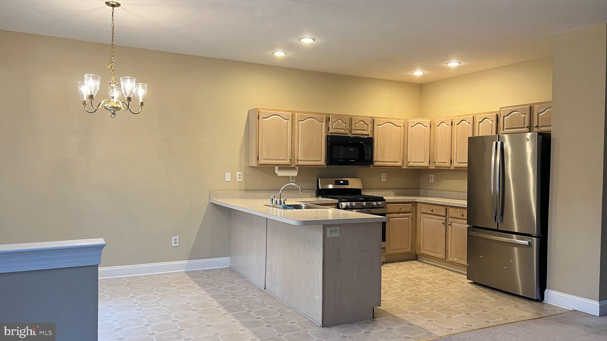67 HIGHPOINT DRIVE 67