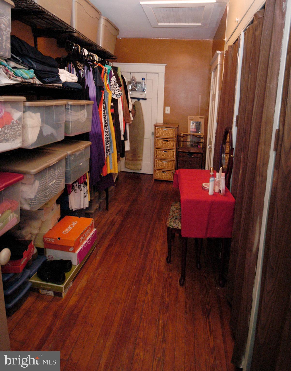 WALBROOK - Residential