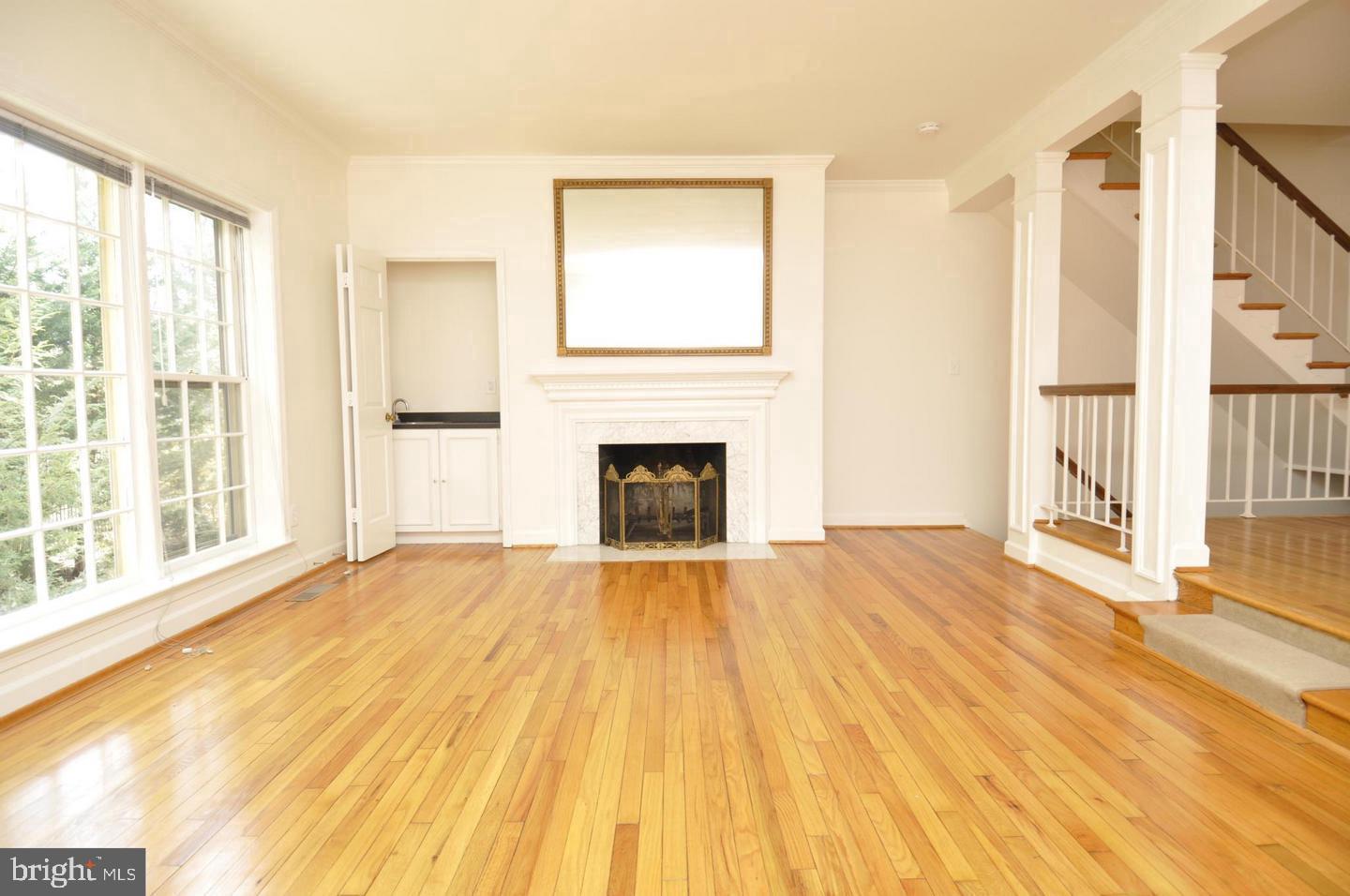 WESTBARD MEWS - Residential Lease