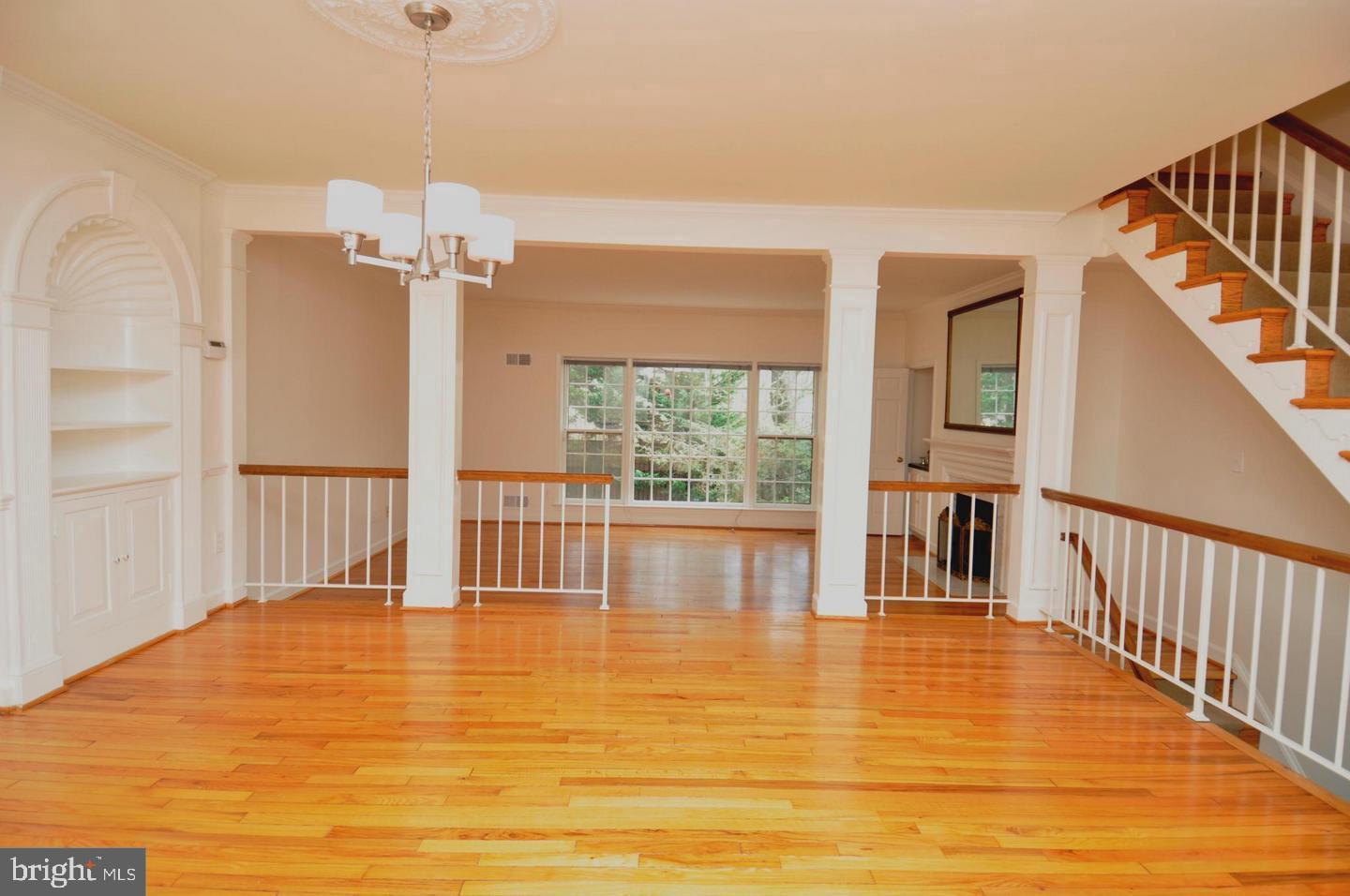 WESTBARD MEWS - Residential Lease