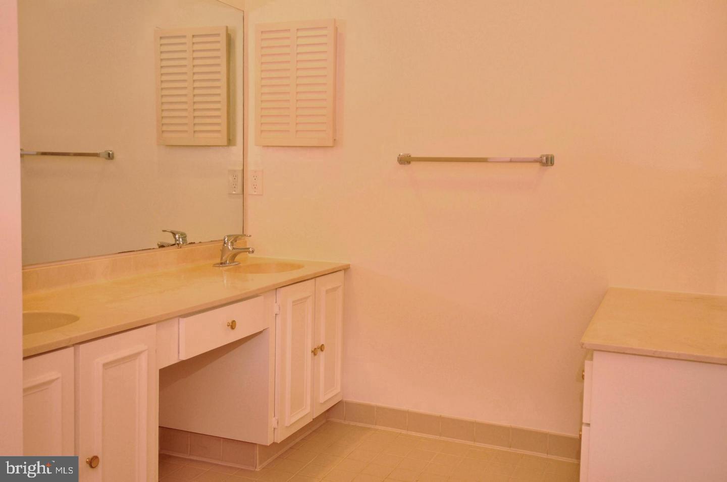 WESTBARD MEWS - Residential Lease