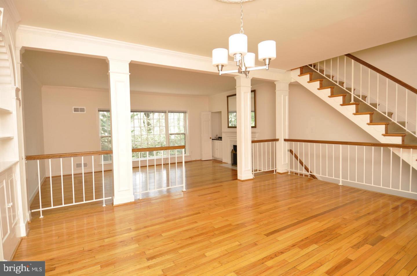 WESTBARD MEWS - Residential Lease